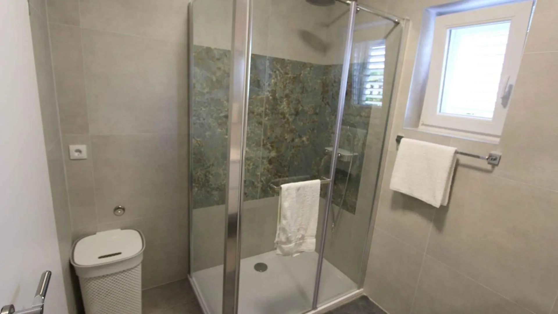 Apartment In Malinska/Insel Krk 12778