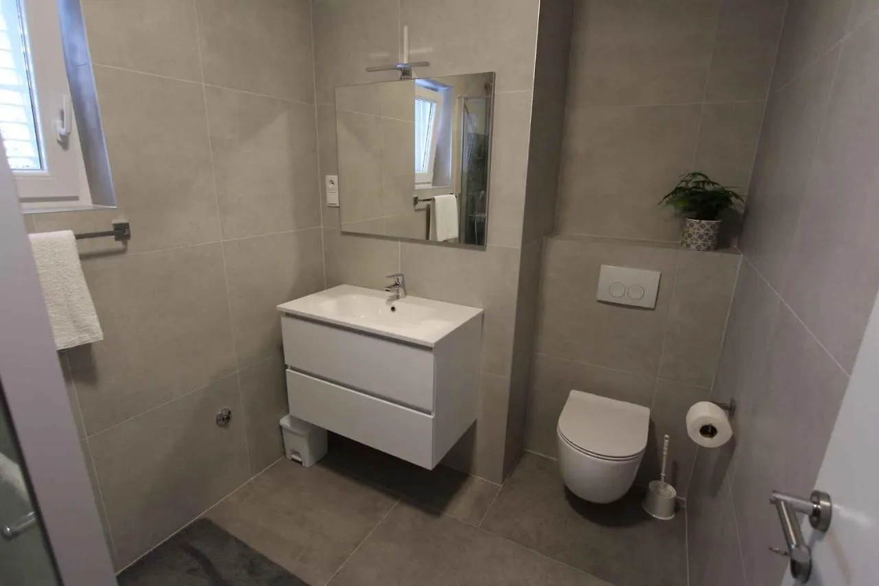 Apartment In Malinska/Insel Krk 12778